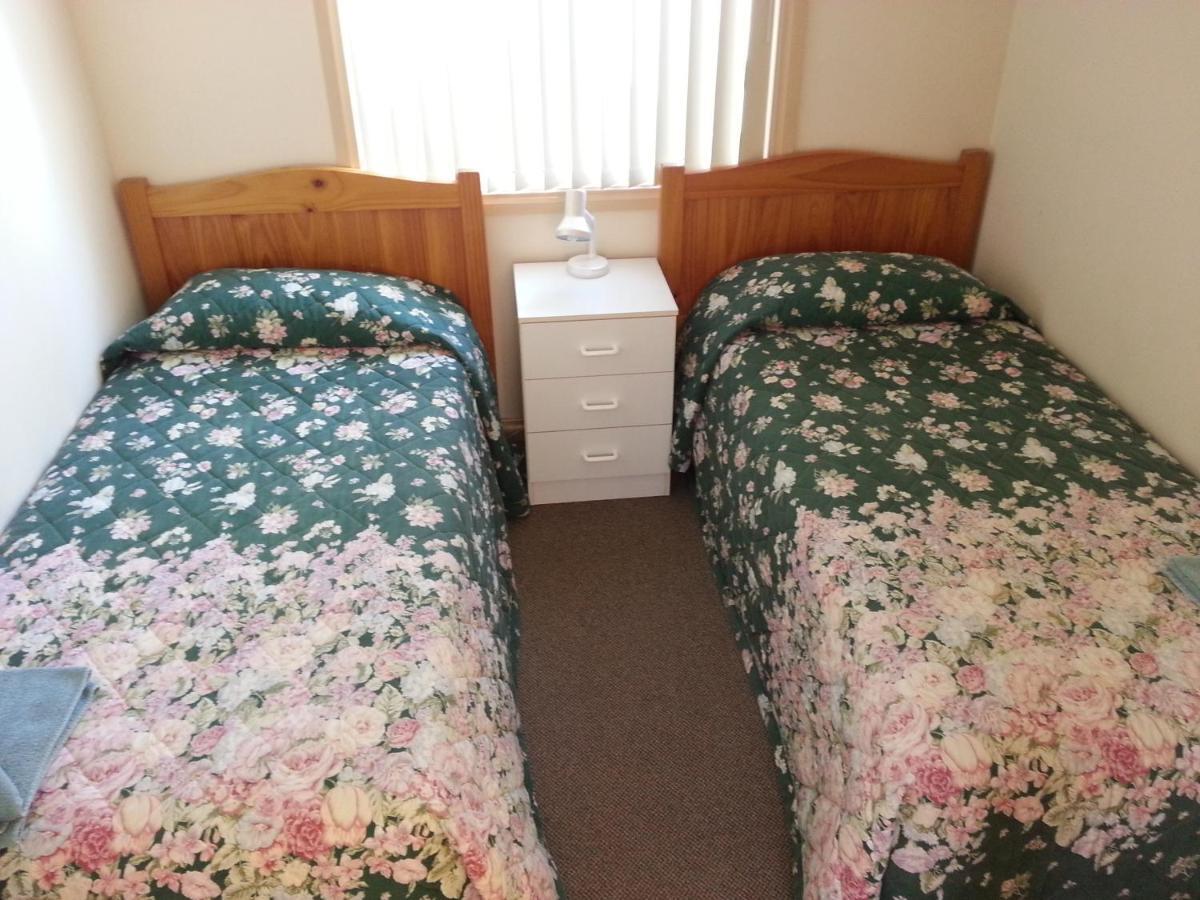 Sonbern Lodge Motel Уолару Екстериор снимка